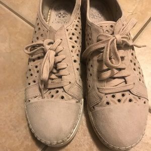 EUC Suede Vince Camuto Lace Up espadrilles Sz 9.5